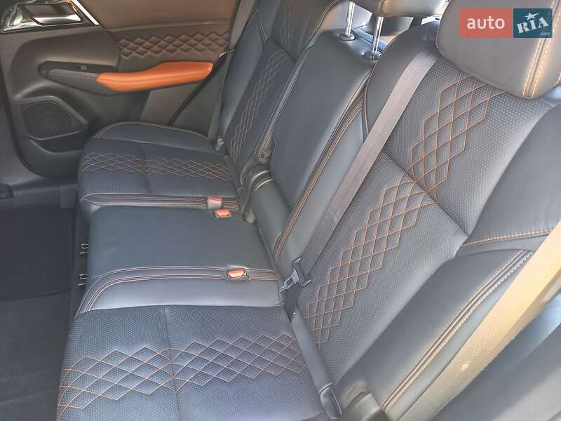 Позашляховик / Кросовер Mitsubishi Outlander 2022 в Черкасах фото 16 Позашляховик / Кросовер Mitsubishi Outlander 2022 в Черкасах