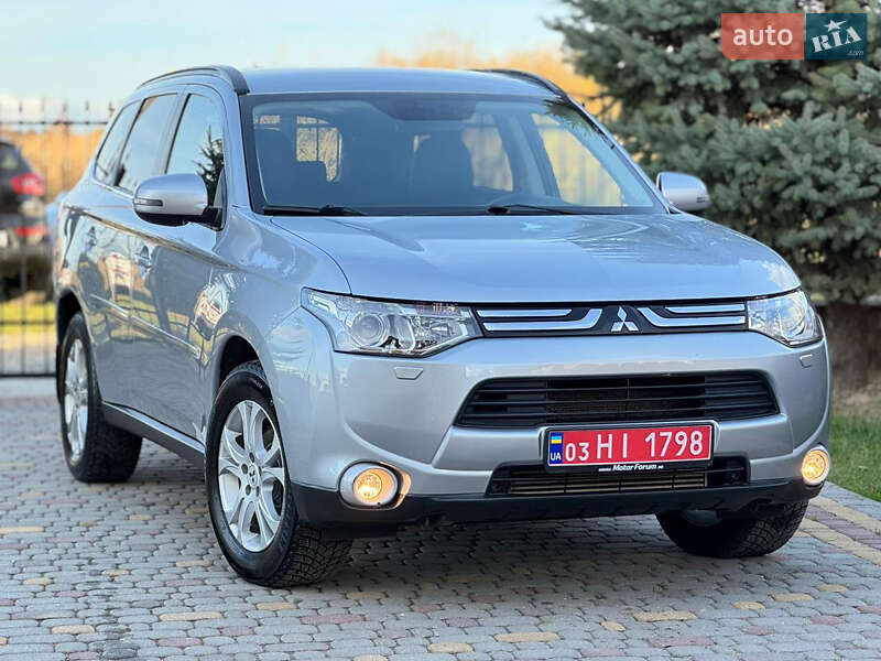 Внедорожник / Кроссовер Mitsubishi Outlander 2012 в Сумах