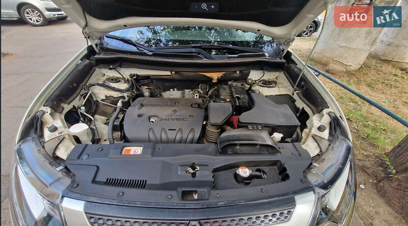 Внедорожник / Кроссовер Mitsubishi Outlander 2019 в Одессе фото 11 Внедорожник / Кроссовер Mitsubishi Outlander 2019 в Одессе