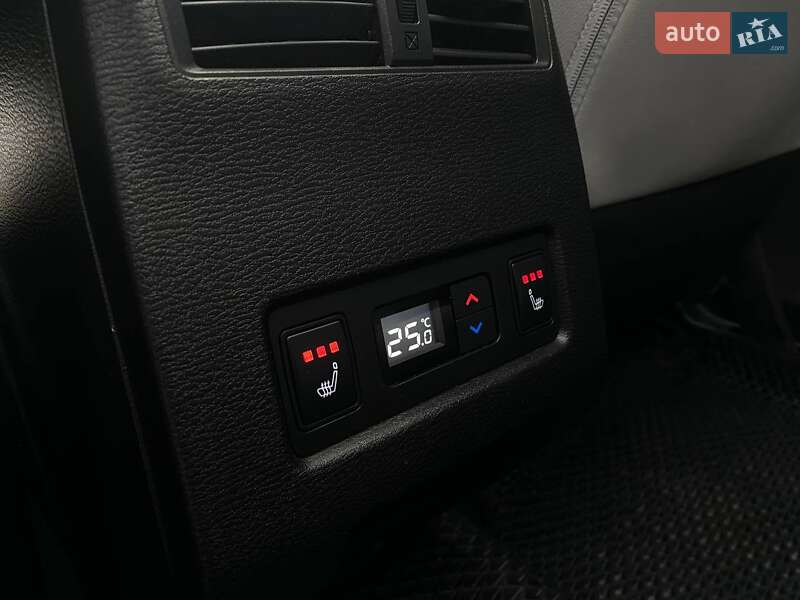 Позашляховик / Кросовер Mitsubishi Outlander 2022 в Дніпрі