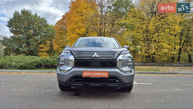 Позашляховик / Кросовер Mitsubishi Outlander 2021 в Черкасах