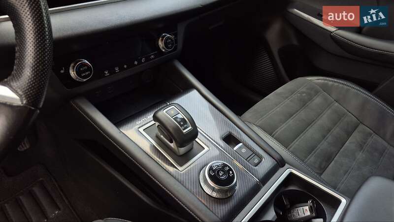 Позашляховик / Кросовер Mitsubishi Outlander 2021 в Черкасах