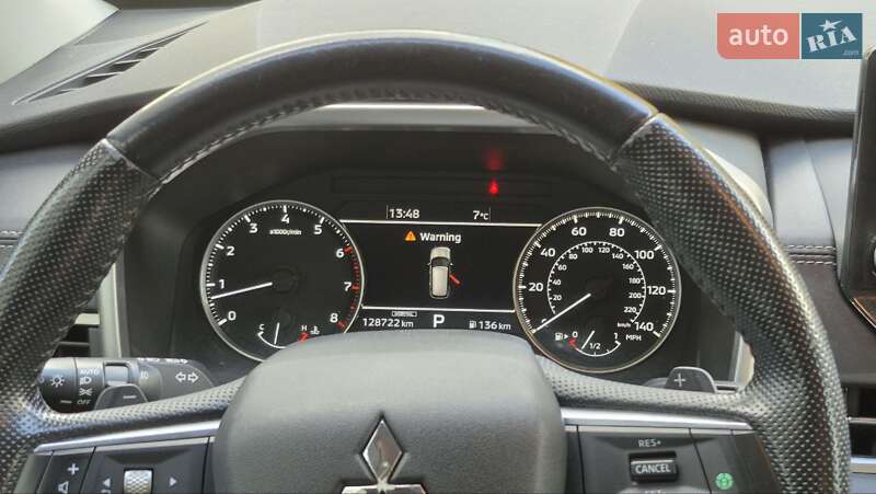 Позашляховик / Кросовер Mitsubishi Outlander 2021 в Черкасах