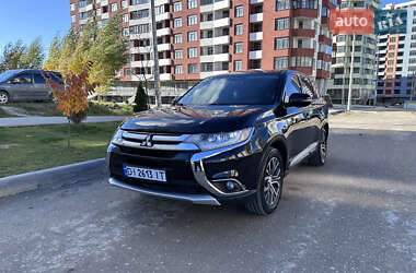 Позашляховик / Кросовер Mitsubishi Outlander 2015 в Тернополі