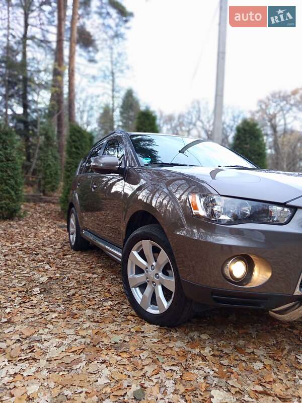 Внедорожник / Кроссовер Mitsubishi Outlander 2011 в Дрогобыче фото 20 Внедорожник / Кроссовер Mitsubishi Outlander 2011 в Дрогобыче