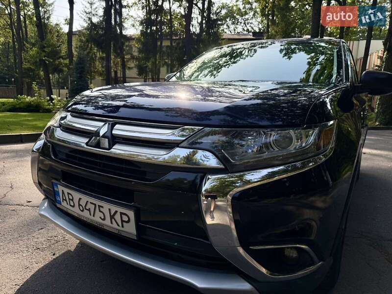 Внедорожник / Кроссовер Mitsubishi Outlander 2017 в Новояворовске фото 6 Внедорожник / Кроссовер Mitsubishi Outlander 2017 в Новояворовске