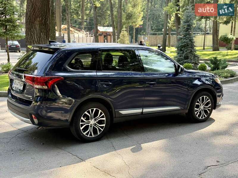 Внедорожник / Кроссовер Mitsubishi Outlander 2017 в Новояворовске фото 22 Внедорожник / Кроссовер Mitsubishi Outlander 2017 в Новояворовске