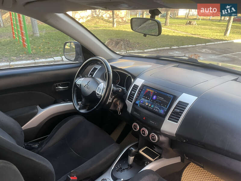 Внедорожник / Кроссовер Mitsubishi Outlander 2008 в Чернигове фото 15 Внедорожник / Кроссовер Mitsubishi Outlander 2008 в Чернигове