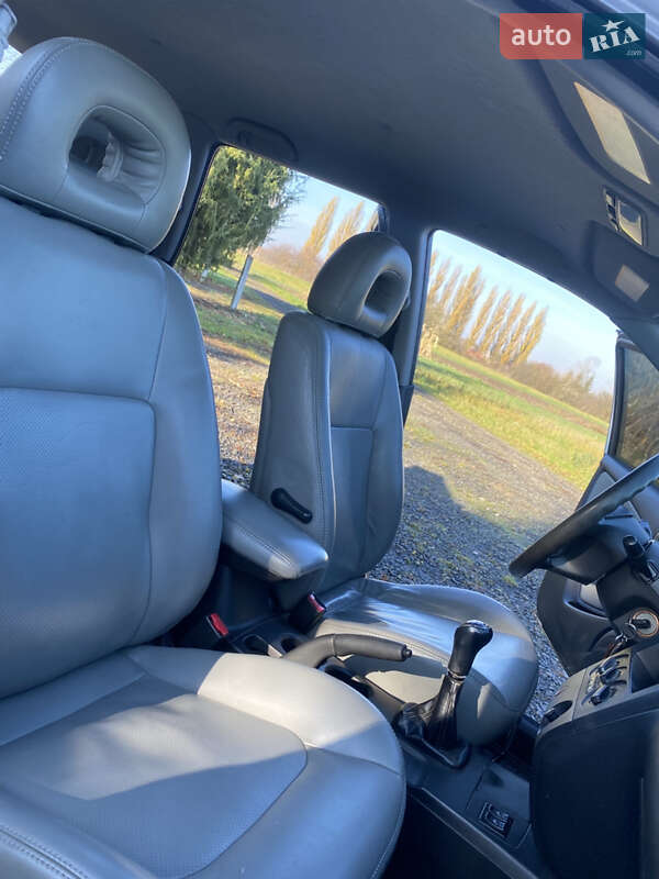 Внедорожник / Кроссовер Mitsubishi Outlander 2003 в Ковеле фото 12 Внедорожник / Кроссовер Mitsubishi Outlander 2003 в Ковеле