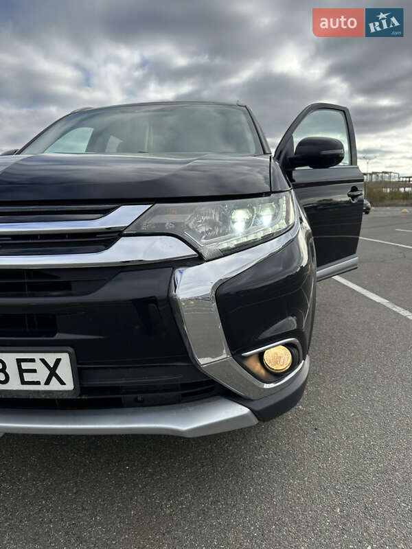 Внедорожник / Кроссовер Mitsubishi Outlander 2017 в Киеве фото 31 Внедорожник / Кроссовер Mitsubishi Outlander 2017 в Киеве