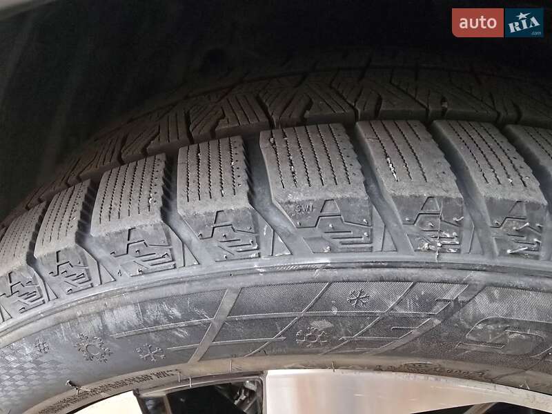 Позашляховик / Кросовер Mitsubishi Outlander 2023 в Кривому Розі