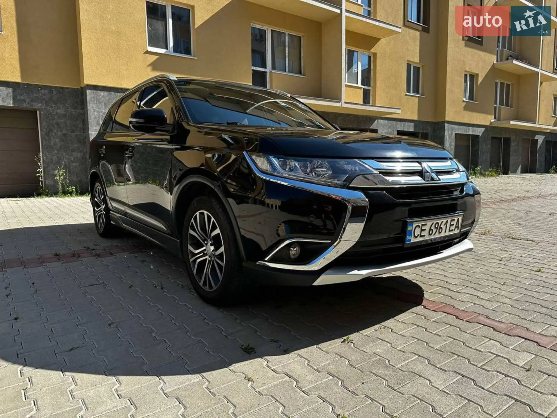 2015 Mitsubishi Outlander - мініатюра 3