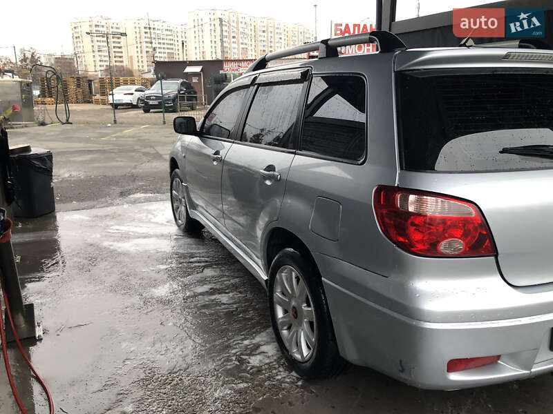 Внедорожник / Кроссовер Mitsubishi Outlander 2008 в Киеве фото 4 Внедорожник / Кроссовер Mitsubishi Outlander 2008 в Киеве
