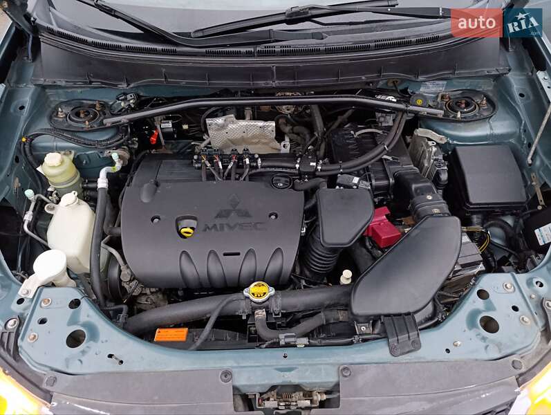 Внедорожник / Кроссовер Mitsubishi Outlander 2008 в Хмельницком фото 44 Внедорожник / Кроссовер Mitsubishi Outlander 2008 в Хмельницком