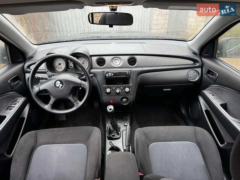 Внедорожник / Кроссовер Mitsubishi Outlander 2008 в Николаеве