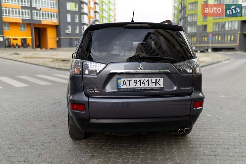 Внедорожник / Кроссовер Mitsubishi Outlander 2011 в Ивано-Франковске фото 6 Внедорожник / Кроссовер Mitsubishi Outlander 2011 в Ивано-Франковске
