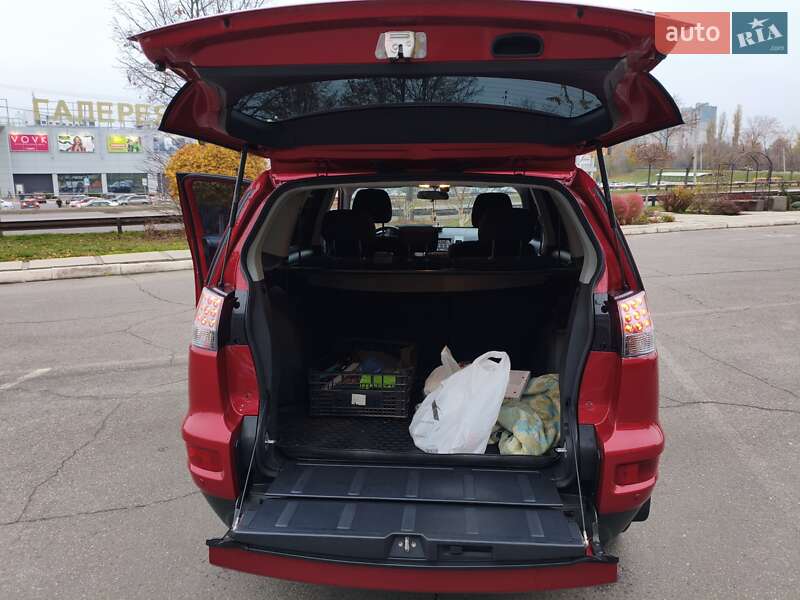 Внедорожник / Кроссовер Mitsubishi Outlander 2012 в Кривом Роге фото 17 Внедорожник / Кроссовер Mitsubishi Outlander 2012 в Кривом Роге