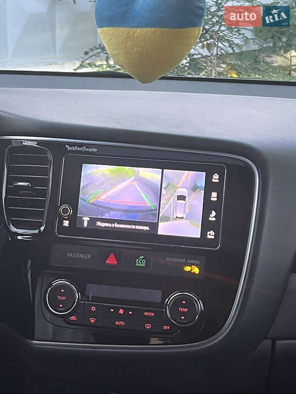 Внедорожник / Кроссовер Mitsubishi Outlander 2018 в Одессе