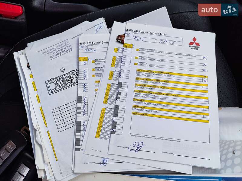 Внедорожник / Кроссовер Mitsubishi Outlander 2013 в Львове