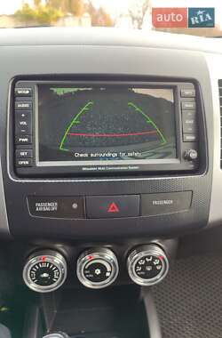 Внедорожник / Кроссовер Mitsubishi Outlander 2011 в Любаре