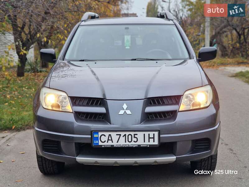 Внедорожник / Кроссовер Mitsubishi Outlander 2006 в Черкассах фото 3 Внедорожник / Кроссовер Mitsubishi Outlander 2006 в Черкассах