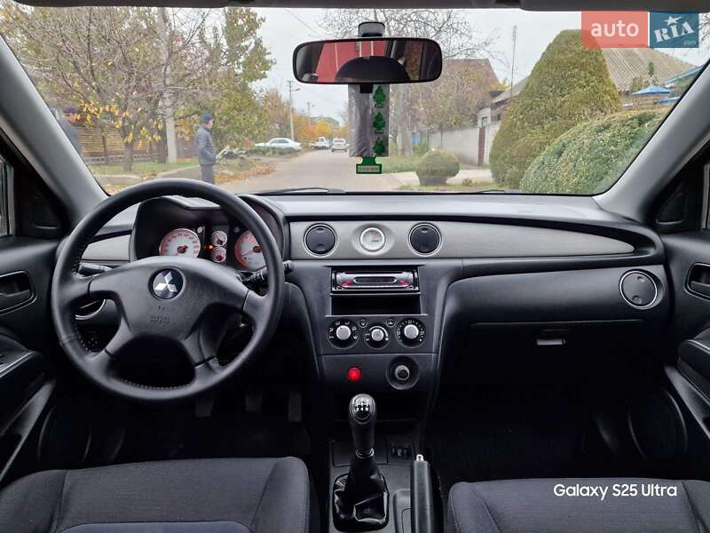 Внедорожник / Кроссовер Mitsubishi Outlander 2006 в Черкассах фото 14 Внедорожник / Кроссовер Mitsubishi Outlander 2006 в Черкассах