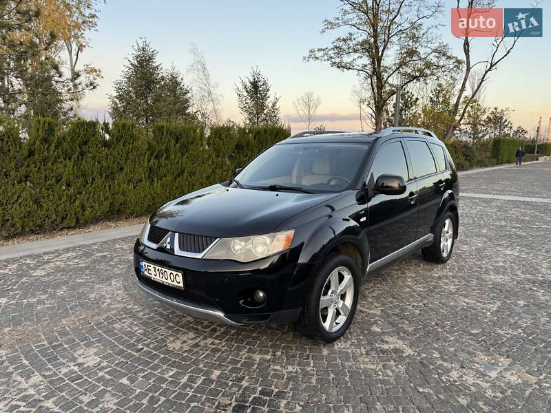 Позашляховик / Кросовер Mitsubishi Outlander 2007 в Дніпрі фото Позашляховик / Кросовер Mitsubishi Outlander 2007 в Дніпрі