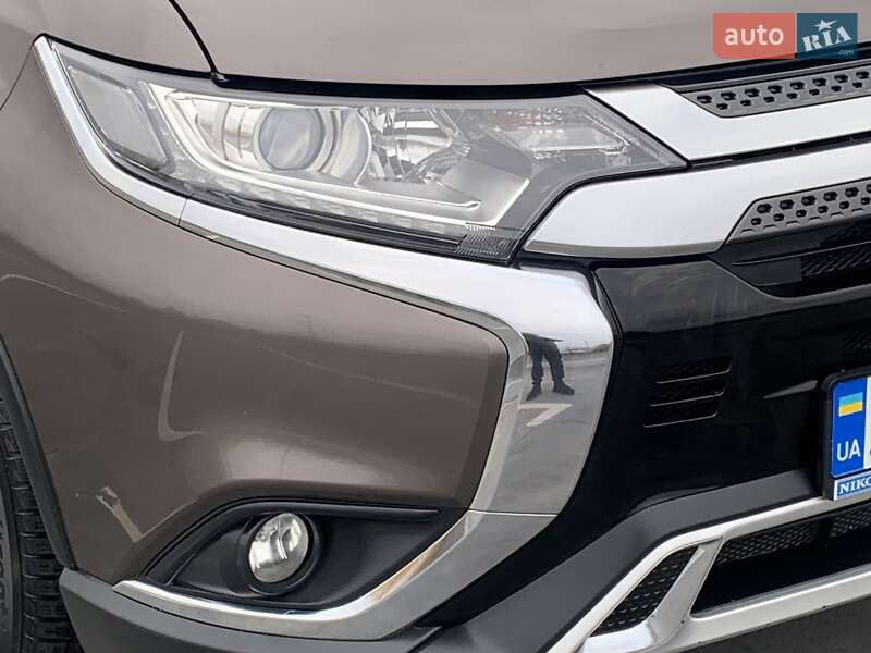 Внедорожник / Кроссовер Mitsubishi Outlander 2018 в Киеве фото 49 Внедорожник / Кроссовер Mitsubishi Outlander 2018 в Киеве