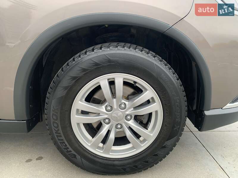Внедорожник / Кроссовер Mitsubishi Outlander 2018 в Киеве фото 61 Внедорожник / Кроссовер Mitsubishi Outlander 2018 в Киеве