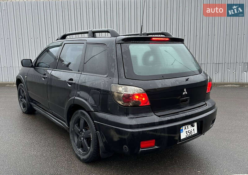 Внедорожник / Кроссовер Mitsubishi Outlander 2007 в Коломаке