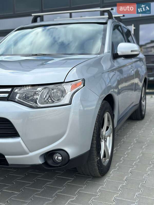 Позашляховик / Кросовер Mitsubishi Outlander 2013 в Тернополі фото 19 Позашляховик / Кросовер Mitsubishi Outlander 2013 в Тернополі