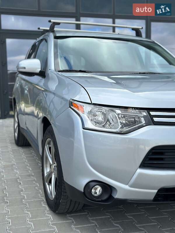 Позашляховик / Кросовер Mitsubishi Outlander 2013 в Тернополі фото 16 Позашляховик / Кросовер Mitsubishi Outlander 2013 в Тернополі