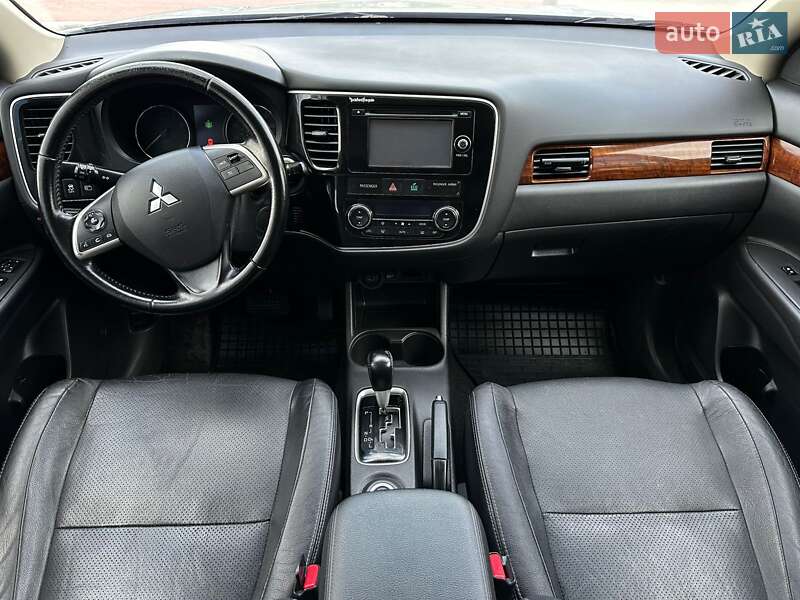 Позашляховик / Кросовер Mitsubishi Outlander 2013 в Тернополі фото 30 Позашляховик / Кросовер Mitsubishi Outlander 2013 в Тернополі