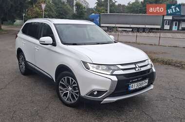 Внедорожник / Кроссовер Mitsubishi Outlander 2015 в Белой Церкви
