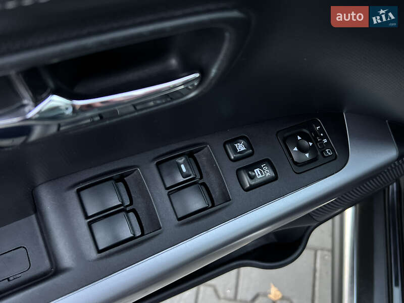 Позашляховик / Кросовер Mitsubishi Outlander 2012 в Ковелі фото 75 Позашляховик / Кросовер Mitsubishi Outlander 2012 в Ковелі