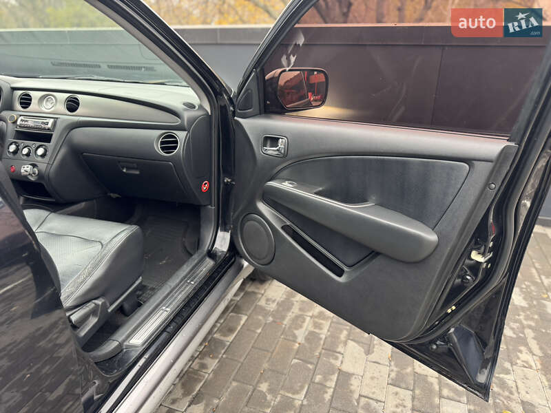 Внедорожник / Кроссовер Mitsubishi Outlander 2006 в Киеве фото 52 Внедорожник / Кроссовер Mitsubishi Outlander 2006 в Киеве