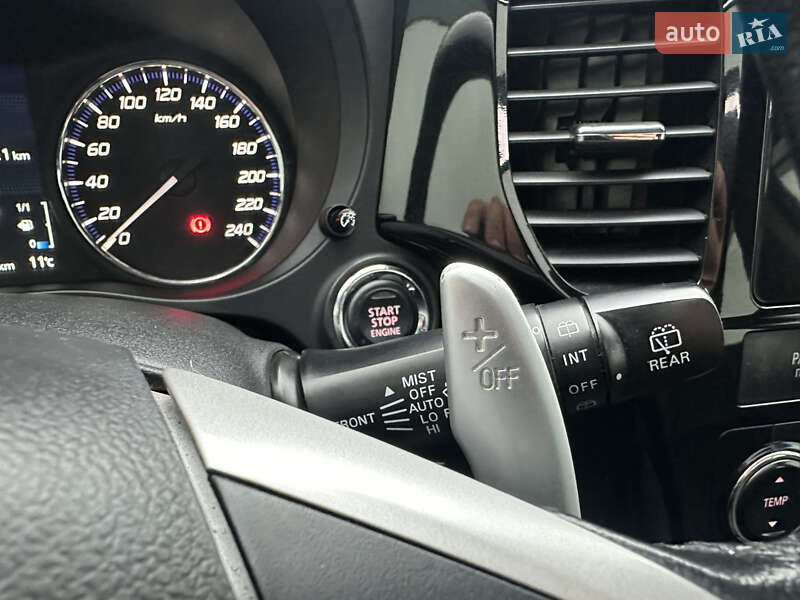 Внедорожник / Кроссовер Mitsubishi Outlander 2013 в Николаеве