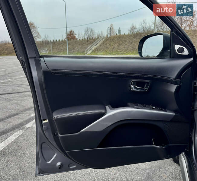 Внедорожник / Кроссовер Mitsubishi Outlander 2011 в Полтаве