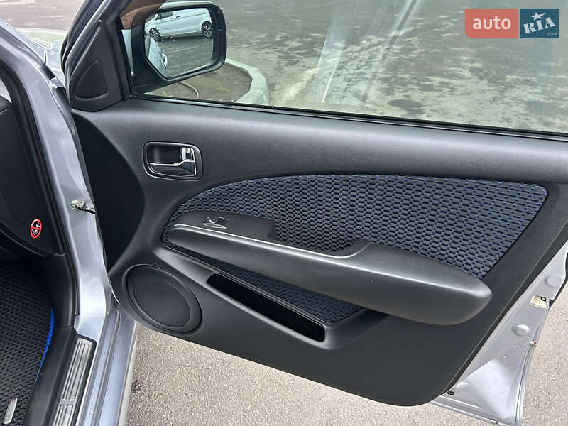 Внедорожник / Кроссовер Mitsubishi Outlander 2008 в Днепре