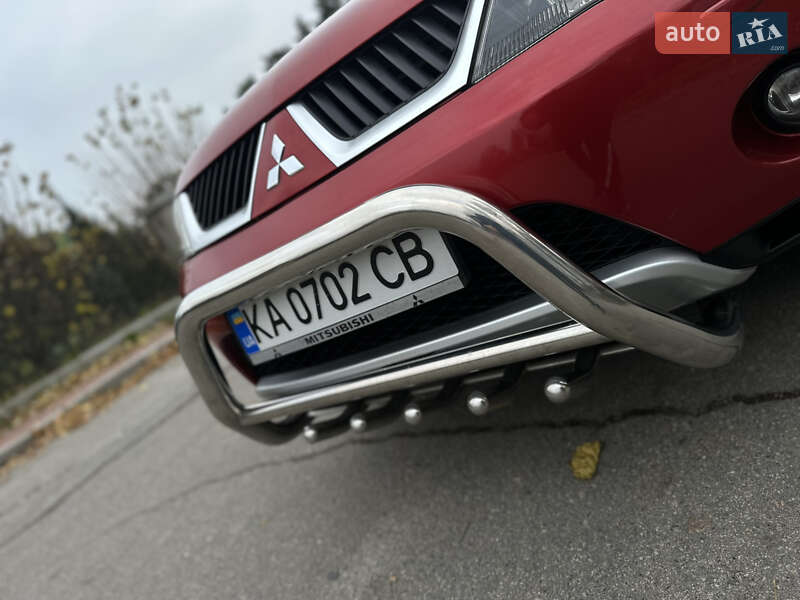 Внедорожник / Кроссовер Mitsubishi Outlander 2008 в Умани