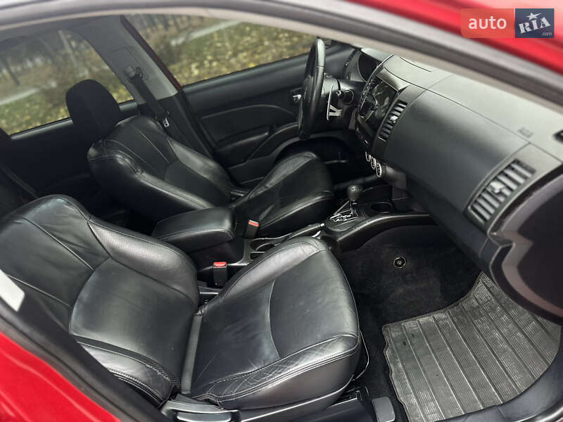 Внедорожник / Кроссовер Mitsubishi Outlander 2008 в Умани