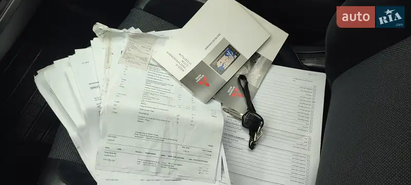 Внедорожник / Кроссовер Mitsubishi Outlander 2011 в Луцке документ 2 фото Внедорожник / Кроссовер Mitsubishi Outlander 2011 в Луцке документ