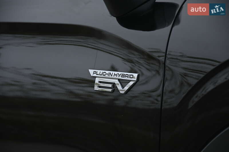 Позашляховик / Кросовер Mitsubishi Outlander 2023 в Бердичеві