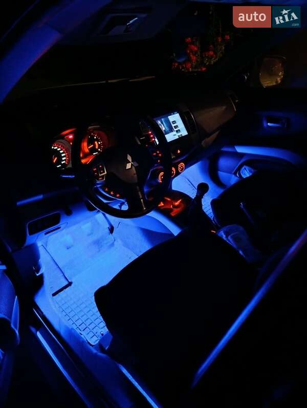 Позашляховик / Кросовер Mitsubishi Outlander 2008 в Бучачі фото 6 Позашляховик / Кросовер Mitsubishi Outlander 2008 в Бучачі