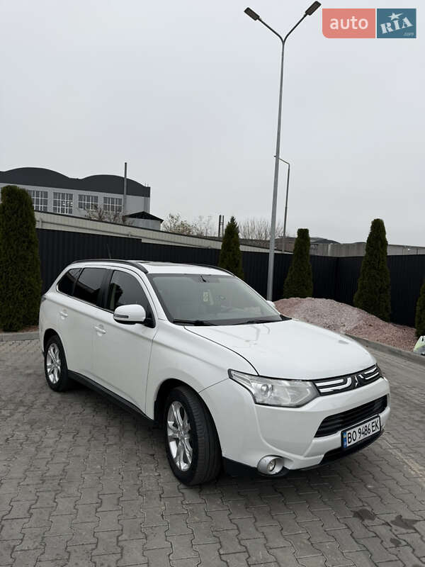 Внедорожник / Кроссовер Mitsubishi Outlander 2012 в Копычинце фото 2 Внедорожник / Кроссовер Mitsubishi Outlander 2012 в Копычинце