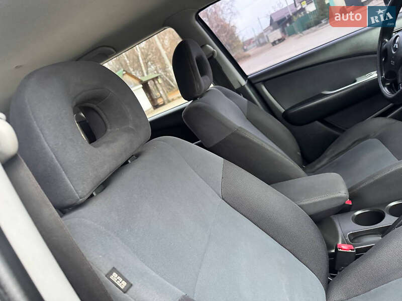 Позашляховик / Кросовер Mitsubishi Outlander 2006 в Охтирці