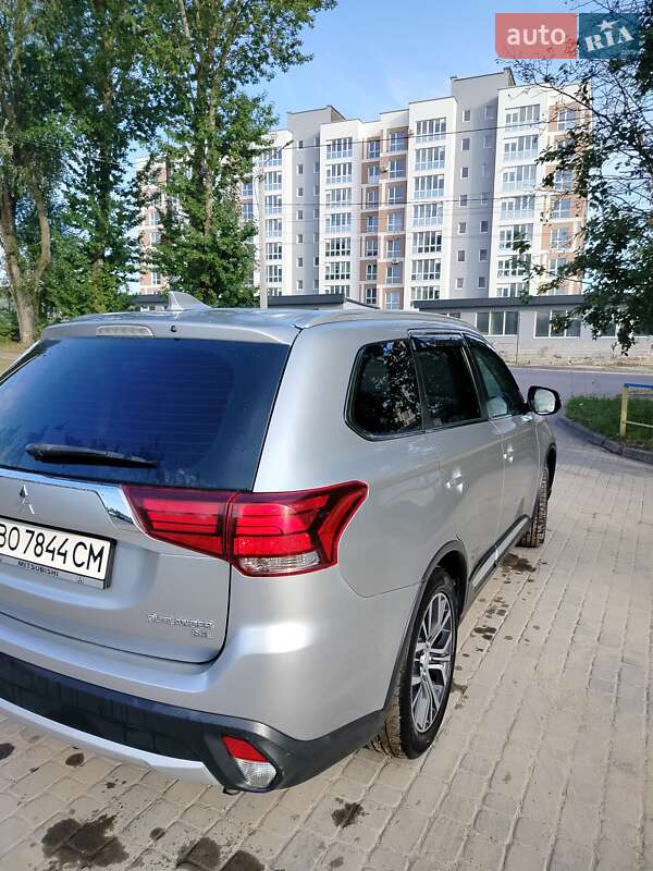 Позашляховик / Кросовер Mitsubishi Outlander 2018 в Тернополі фото 4 Позашляховик / Кросовер Mitsubishi Outlander 2018 в Тернополі