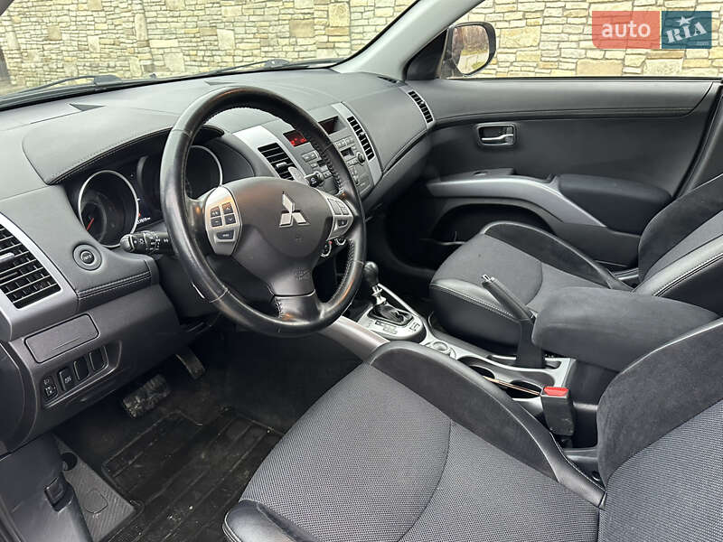 Внедорожник / Кроссовер Mitsubishi Outlander 2010 в Хмельницком фото 2 Внедорожник / Кроссовер Mitsubishi Outlander 2010 в Хмельницком