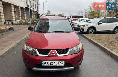 Позашляховик / Кросовер Mitsubishi Outlander 2008 в Києві