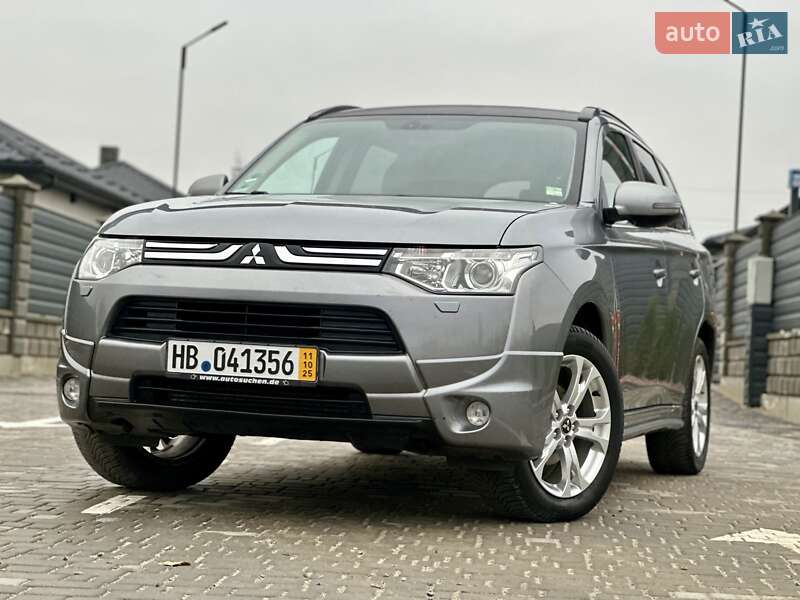 Внедорожник / Кроссовер Mitsubishi Outlander 2013 в Вараше фото 6 Внедорожник / Кроссовер Mitsubishi Outlander 2013 в Вараше